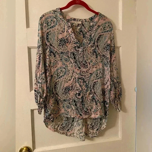 Pale sky multi color rayon women’s large blouse with 3/4 sleeve. - Picture 1 of 6